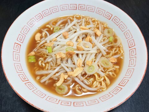 日清のラーメン屋さん☆ガツンとニンニクラーメン